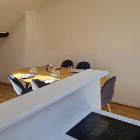 Apartment T2 Bright Near Square Des Batignolles *